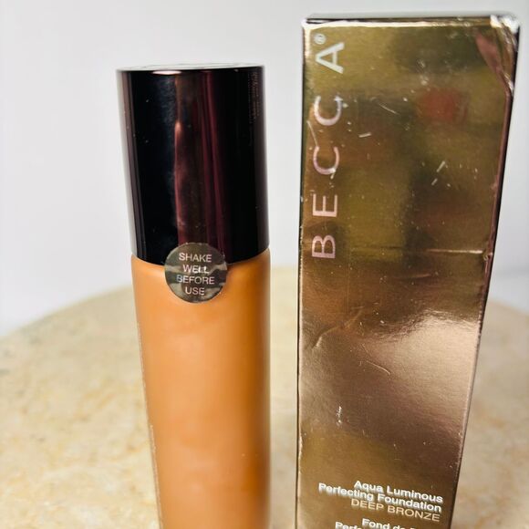 Becca Aqua Luminous Perfecting Foundation‎ Deep Bronze NIB - Picture 2 of 3